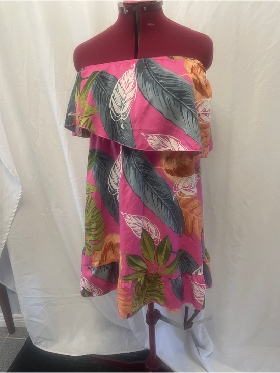 Dresses & Skirts - Tropical Off-Shoulder Ruffle Sundress - Pink Leaf Print